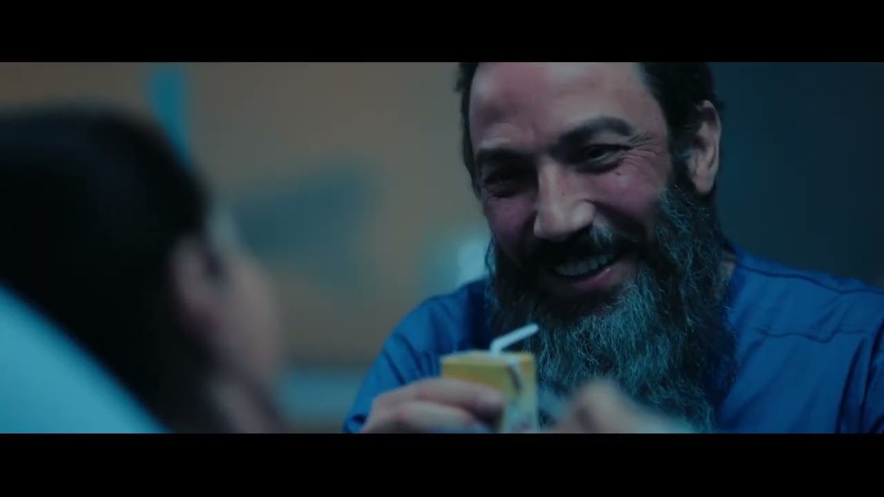 منال  نفذت مهمتها وخدرت رمزي  عشان يتقبض عليه ويرجع مصر#القاهرة_كابول