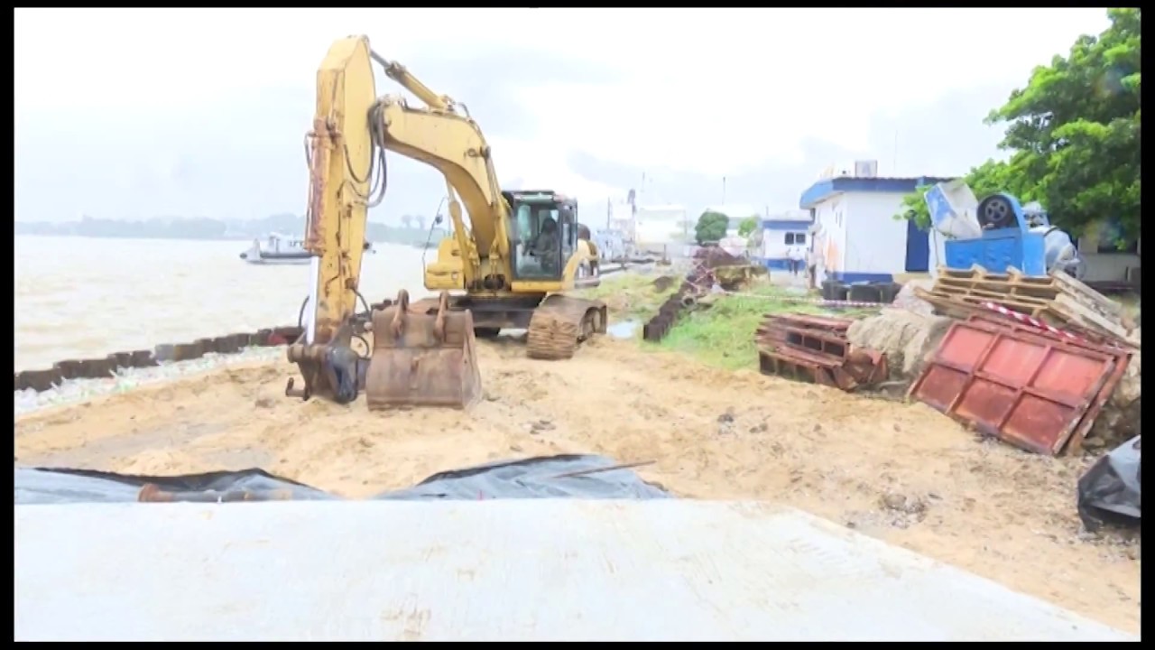Marine nationale : Le ministre Hamed Bakayoko visite les installations