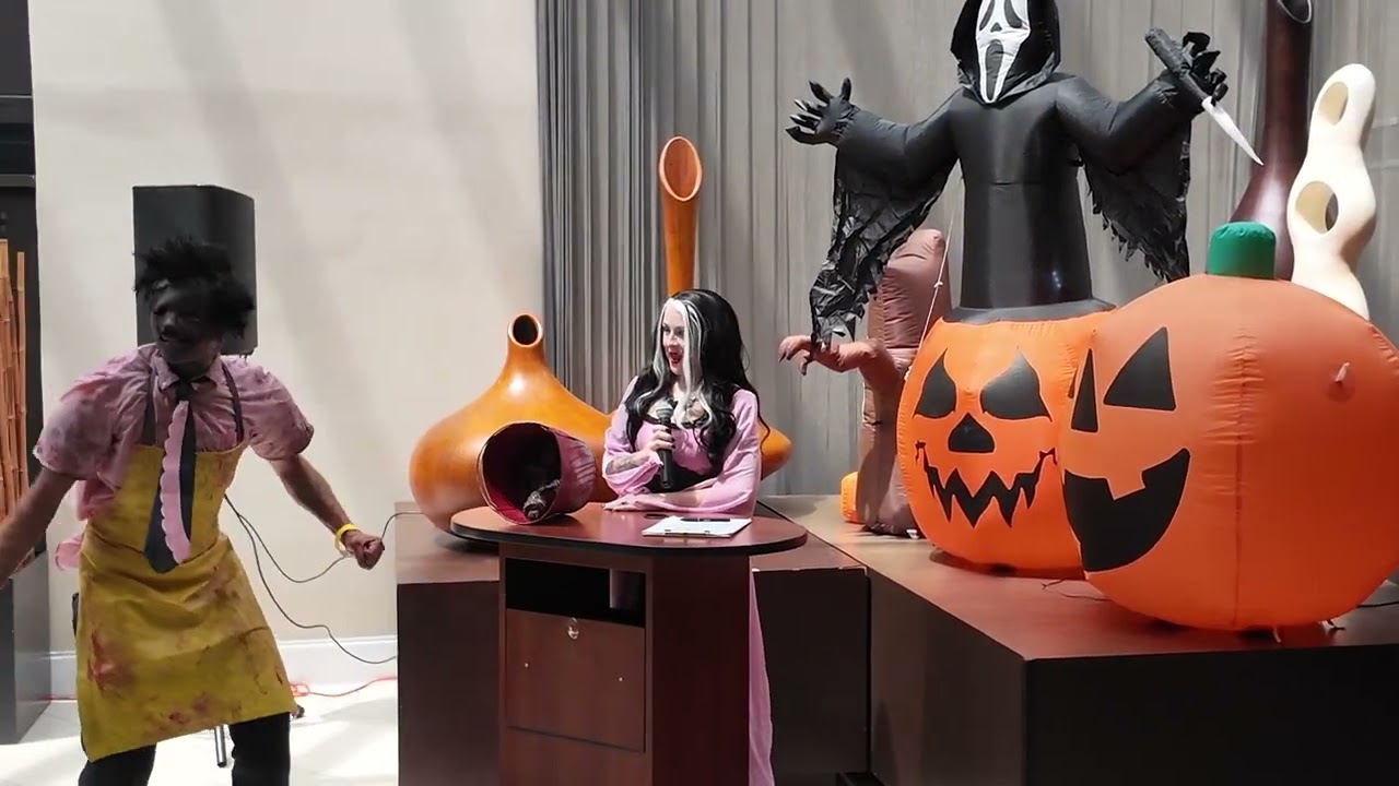 Конкурс костюмов @TampaBayScreams | #DREADPOOL