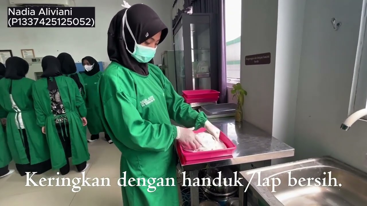 STERILISASI BOILING KELOMPOK 6 | KELAS 2A