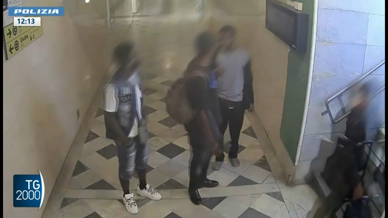 Il business dei migranti a Ventimiglia: 300 euro per viaggio in taxi, 50 a piedi