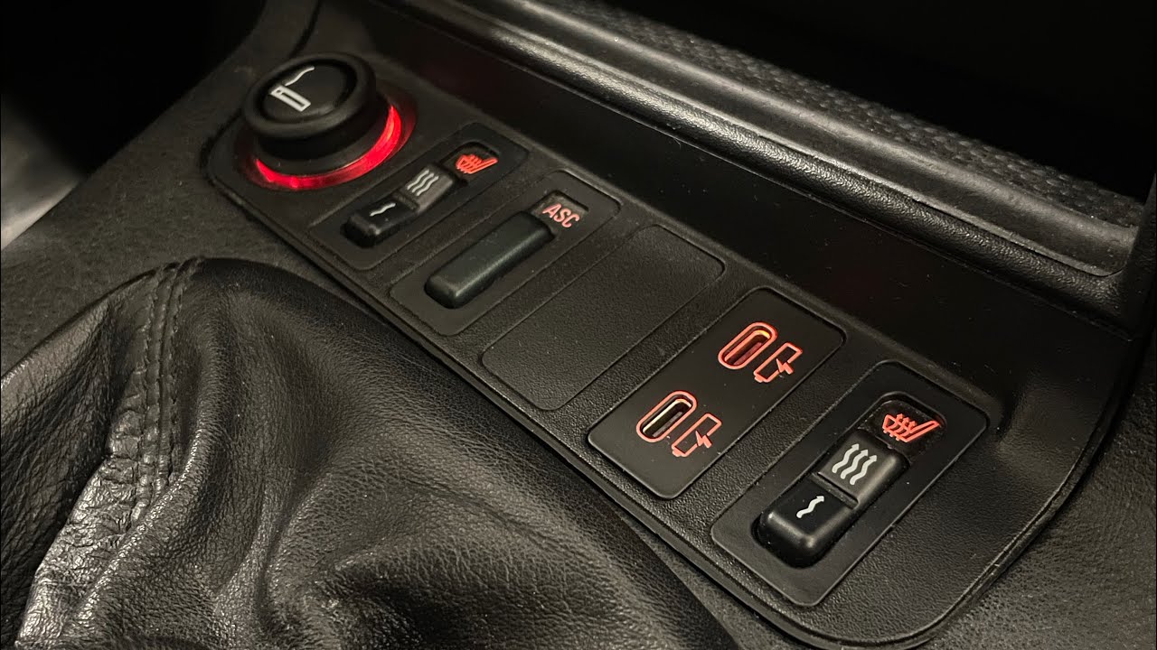 BMW E36 OEM USB-C install