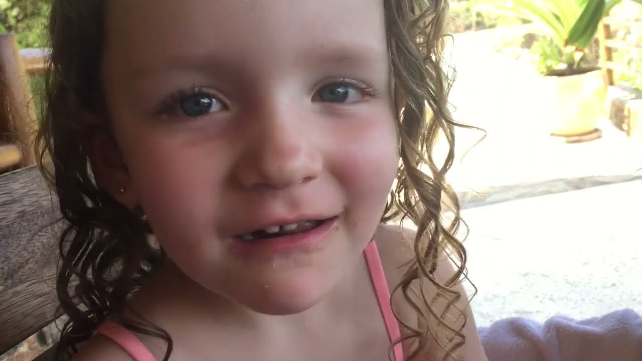 Cochita Bella (Video Oficial)