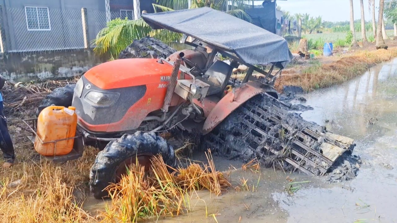 Kubota 6040 lúng khá sâu và pha giải cứu 