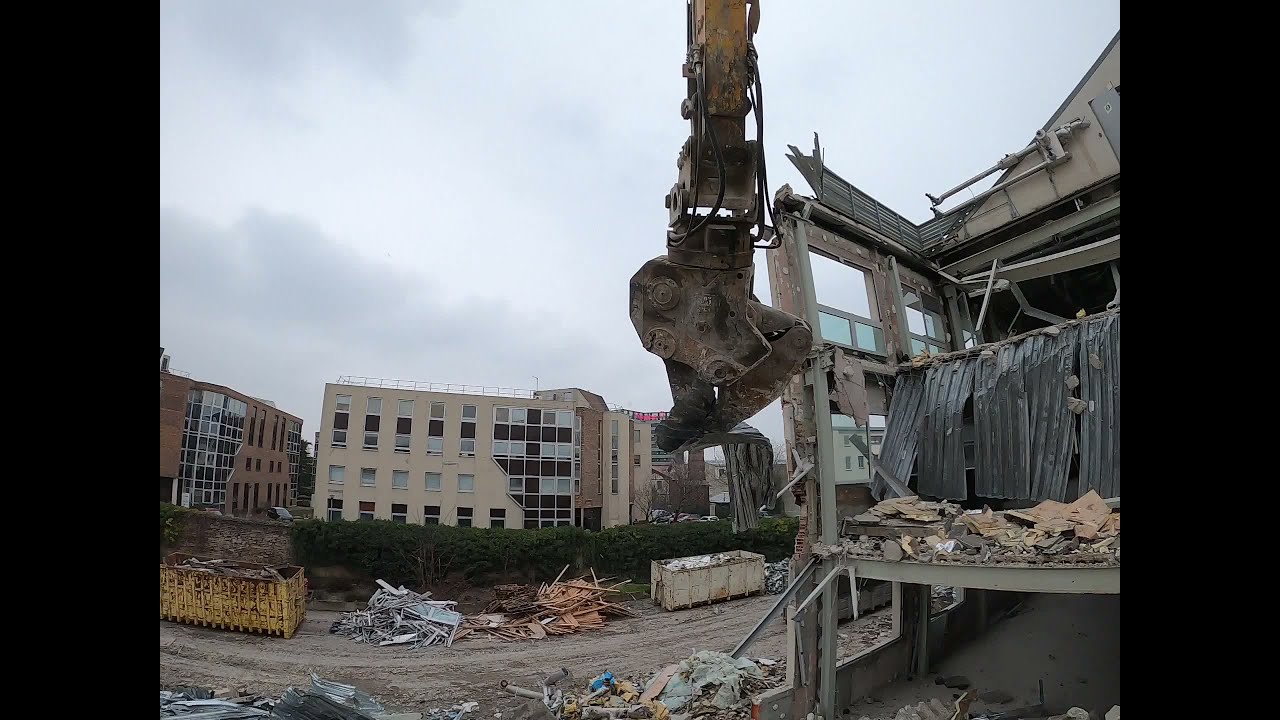 Démolition /936/cisaille / Saint Denis