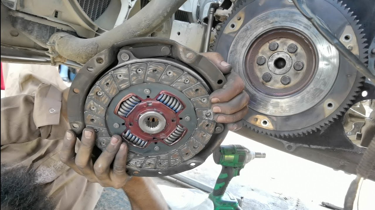 clutch and finger plate fitting Nissan twin cam engine