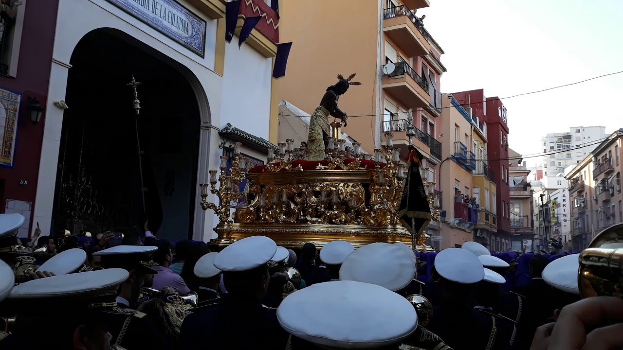 Salida los gitanos Málaga banda de cornetas y tambores Tres Caídas de Triana