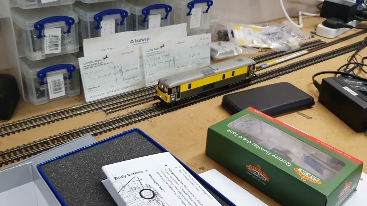 Dapol OO Gauge Class 73 DCC Conversion with stay alive by wickness models