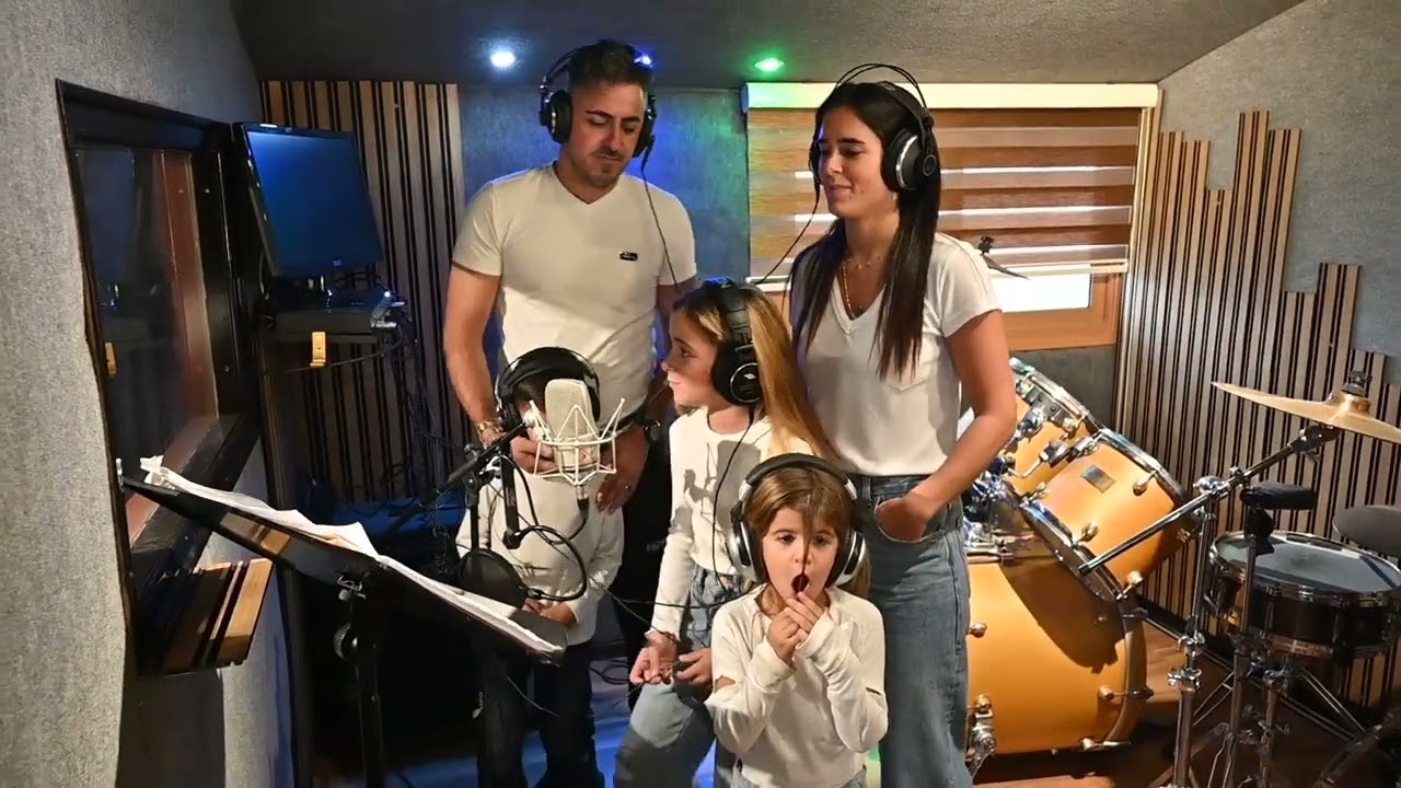נחכה לך(קאבר נתן גושן וישי ריבו) ביצוע משפחת אסור.
