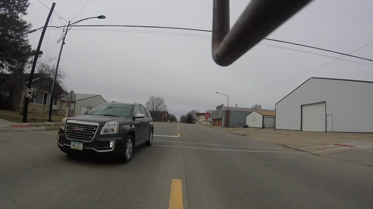 UPTOWN TRAFFIC IN S.IA  *THURSDAY  3-12-26. 2 OF 3