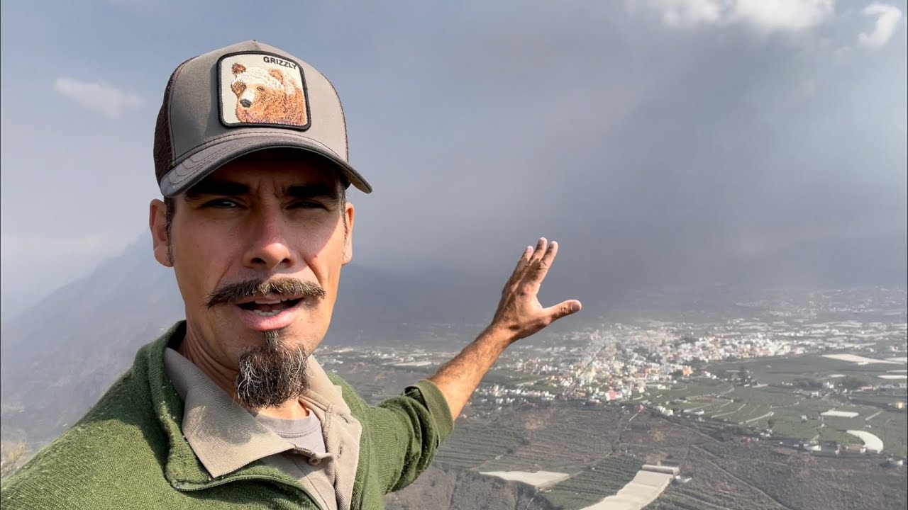 Lava flows into the sea at three places. Hiker misses. Bad air quality. 4.5 Magnitude earthquake