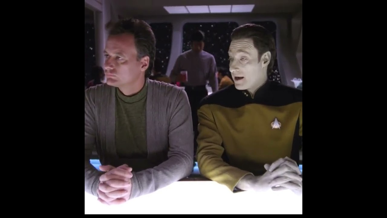 What Data eats 😋 Star Trek The Next Generation #tv #scifi