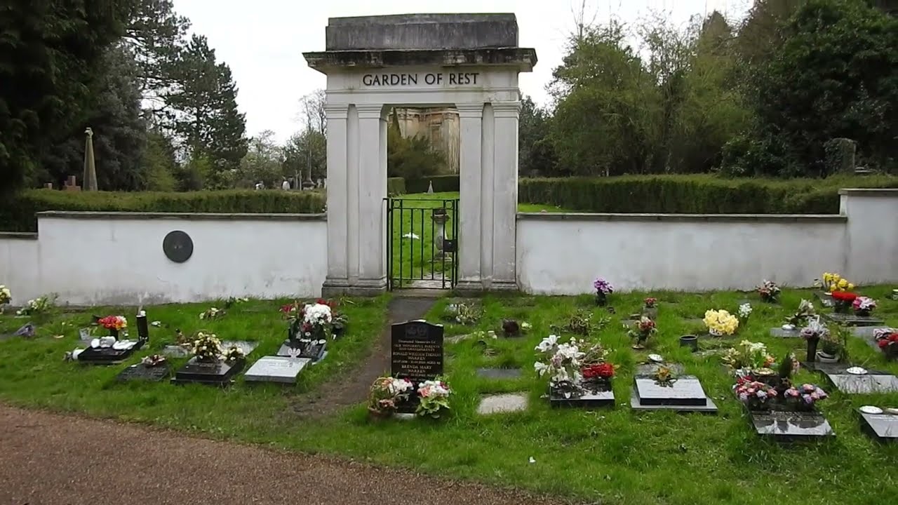 Arnos Vale Cemetery in Bristol