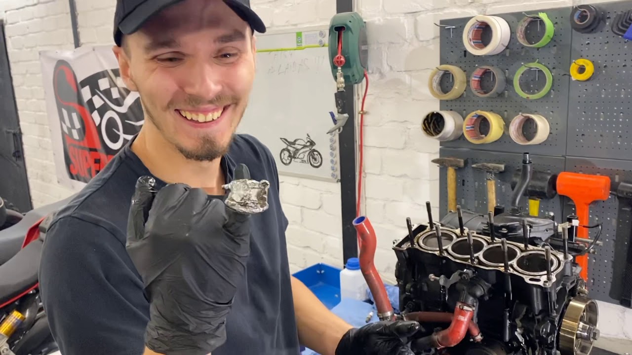Yamaha r6 race bike engine disassemble