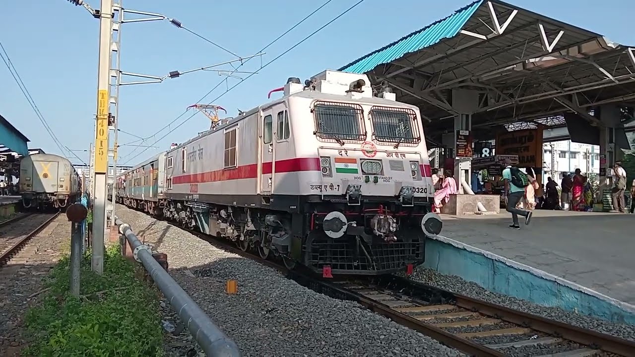 சிங்கம் புறப்பாடு ! WAP7! Fully Loaded Pallavan!