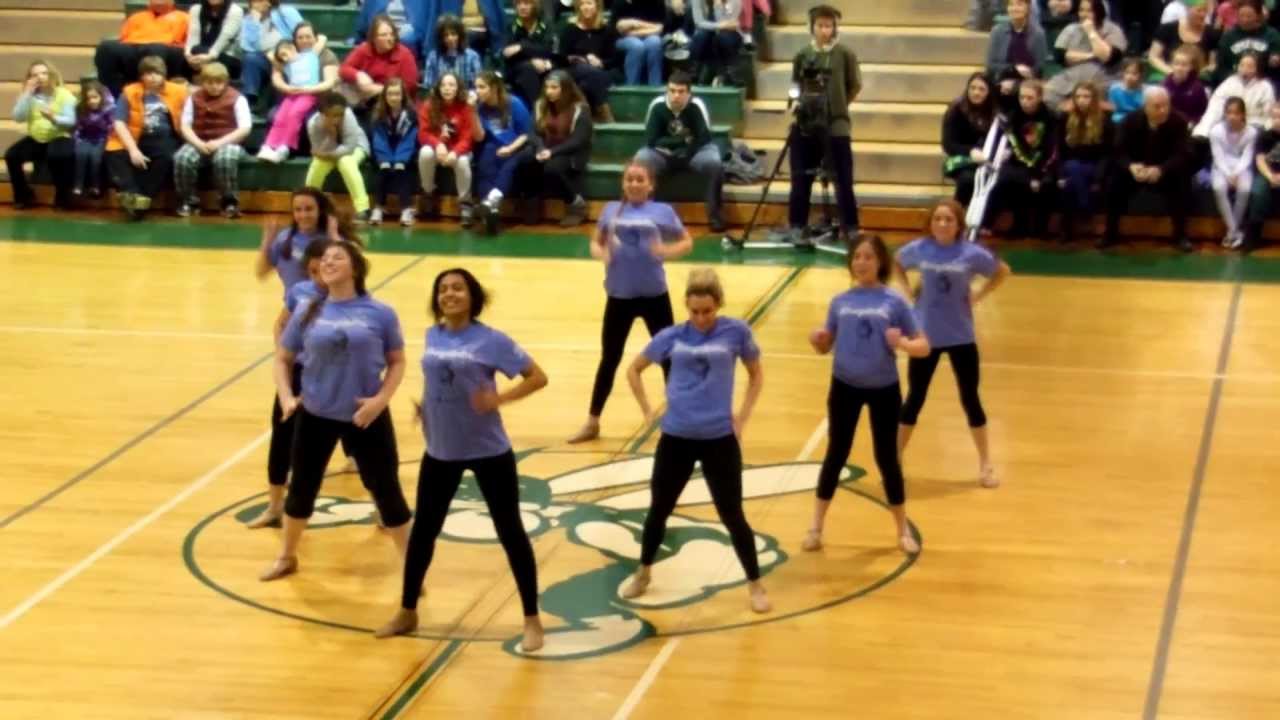 Girls Show White Dance 2013