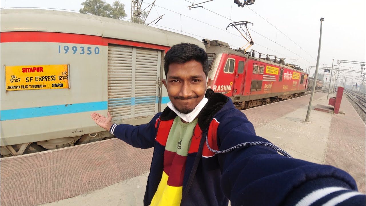 12107 Mumbai - Sitapur SF Exp Train Journey Vlog | Kalyan To V. Lakshmi Bai (Jhansi) !!!