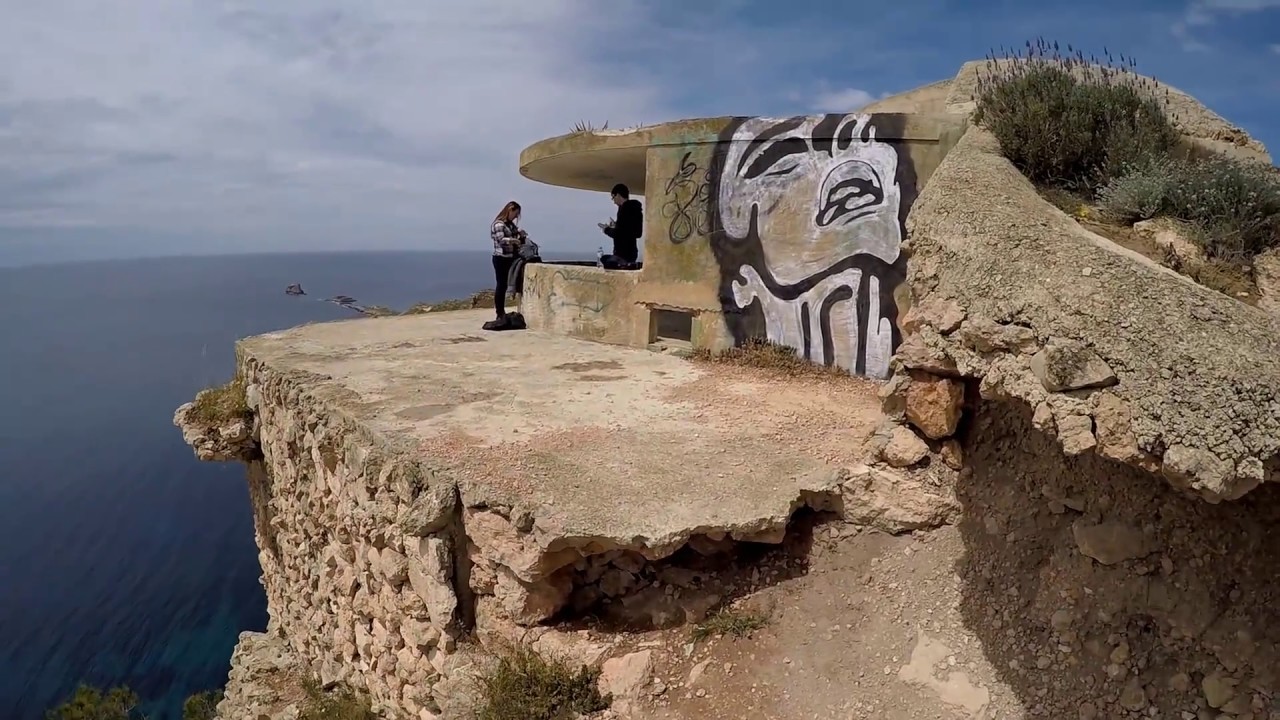 Lost Places -  Zona M : Militärzone Mallorca mit Bunker