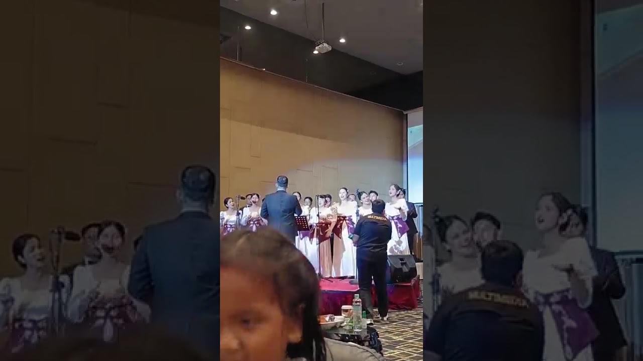 Bagus sekali suaranya Paduan suara Consolatio dari mahasiswa USU