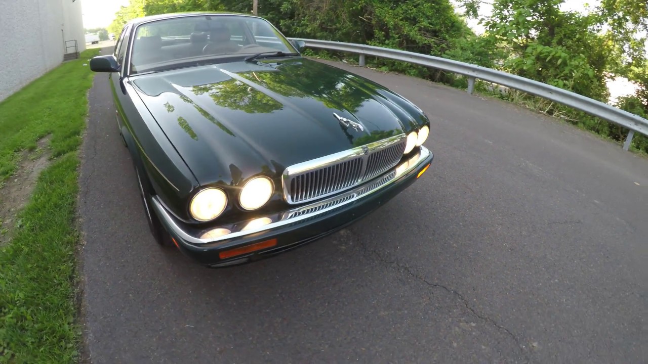 4K Review 1995 Jaguar XJ6 British Racing Green X300 Virtual Test-Drive & Walk-around