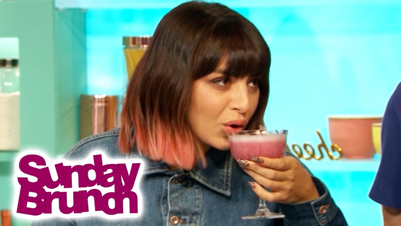 Charli XCX On Touring with Taylor Swift | Sunday Brunch