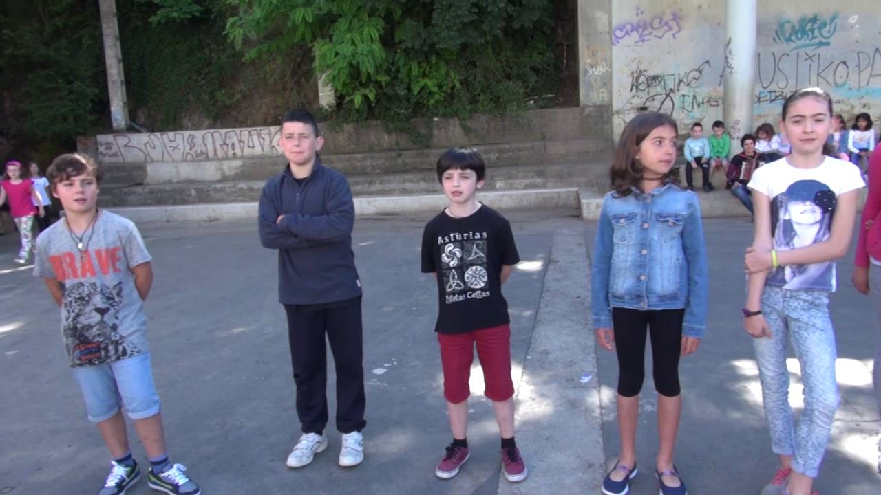 Kantu eta jolasak: Andre Madalen