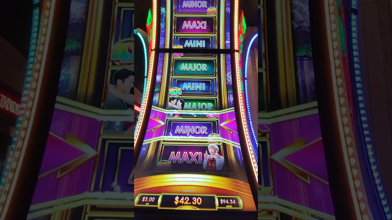 Crazy Rich Asians slot $3 bet feature with wheel bonus