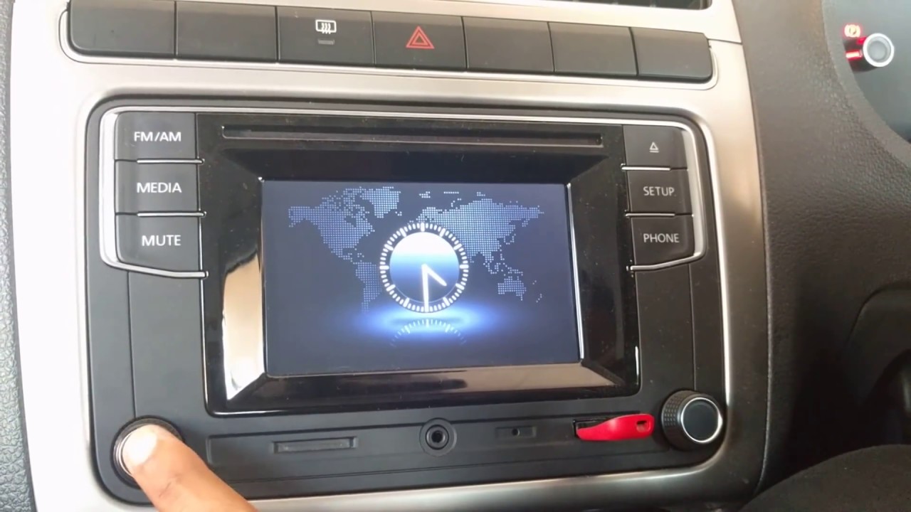 Touchscreen Infotainment System in Volkswagen Polo 2017 - AllStar / Highline / GT