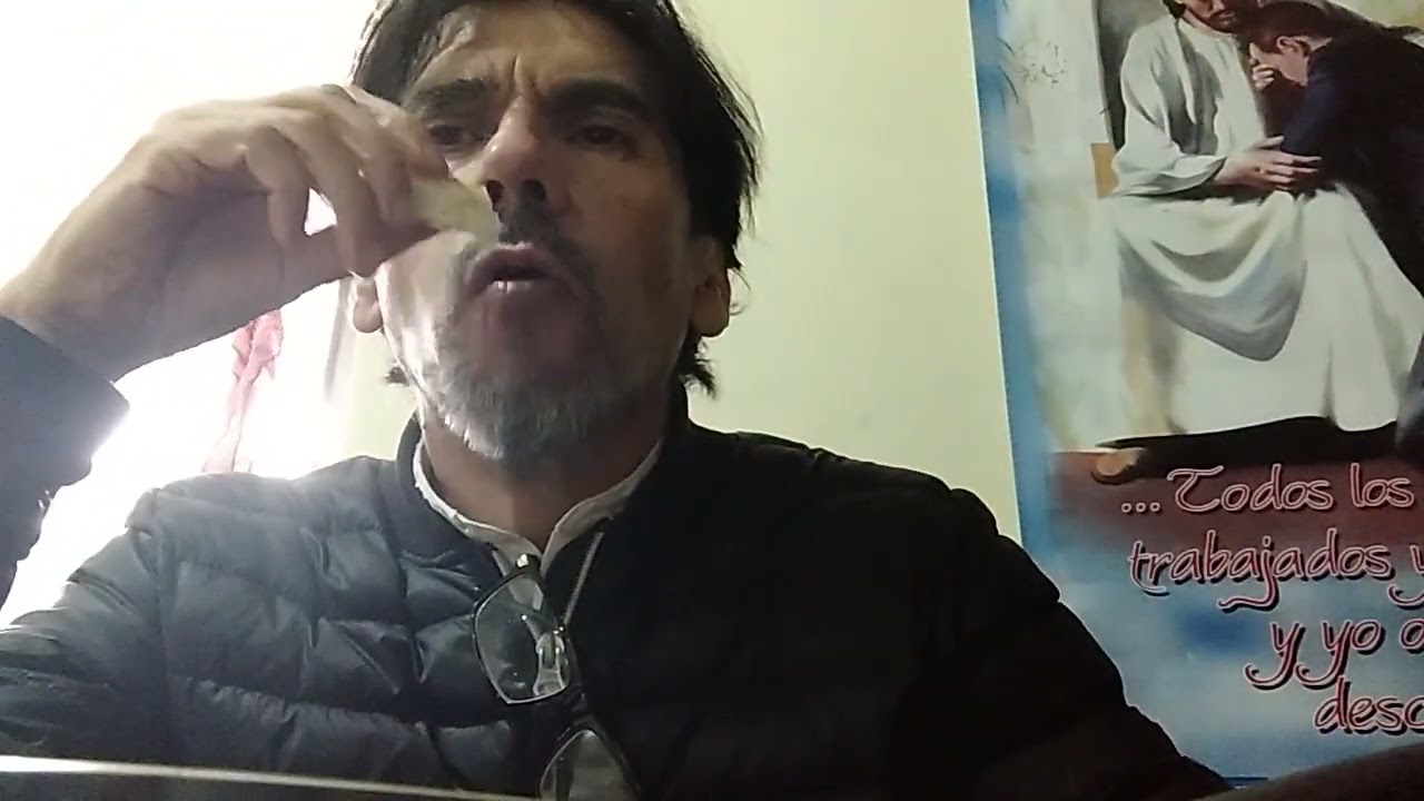 ASMR ( Longaniza con papa zanahoria y pan ) comiendo