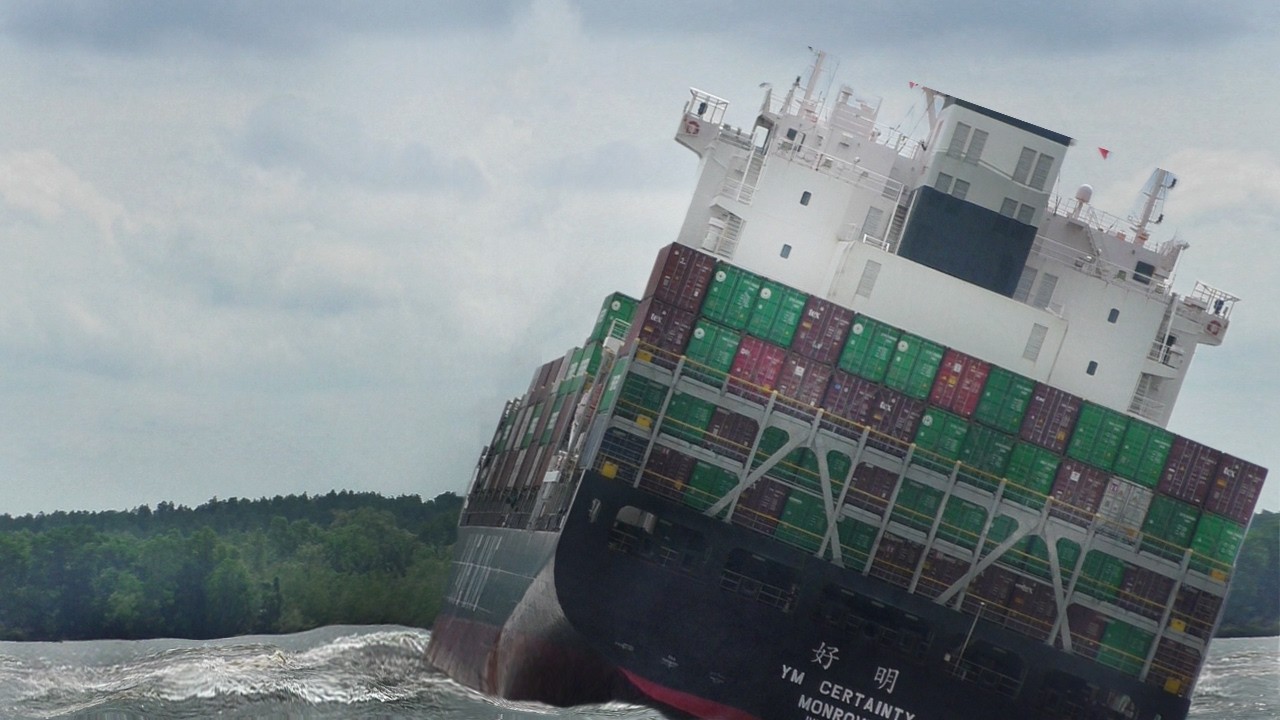 Powerful Container Ships Conquering Treacherous Turns #shipspotting