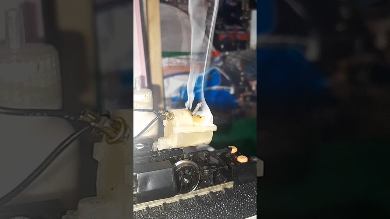 Как добиться дыма/пара от наших #modeltrains? #livesteam #funfacts #shorts #hornby