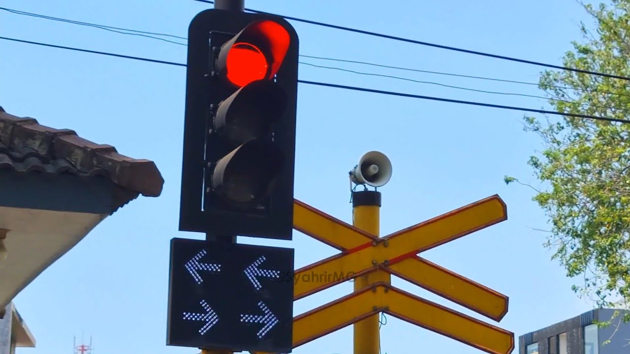 EWS Perlintasan Kereta Api Otomatis Cirebon | Palang ALKMAAR x VIALIS