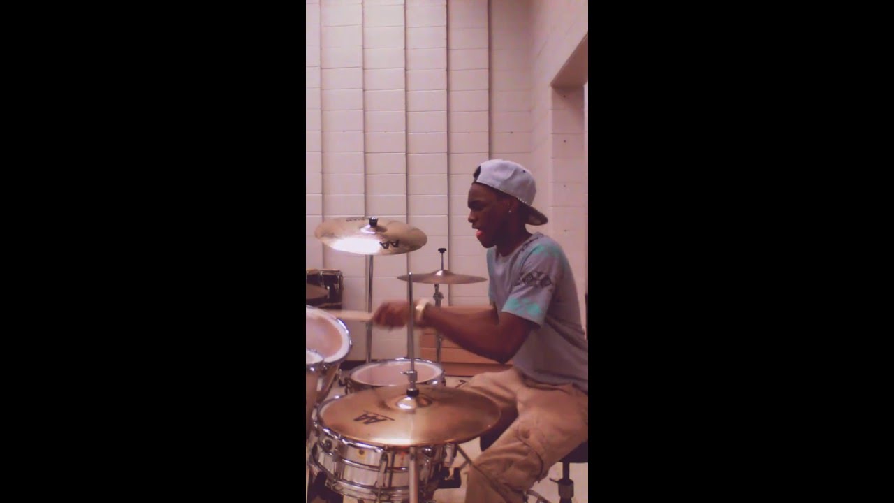 Chino Williams Killing the drums