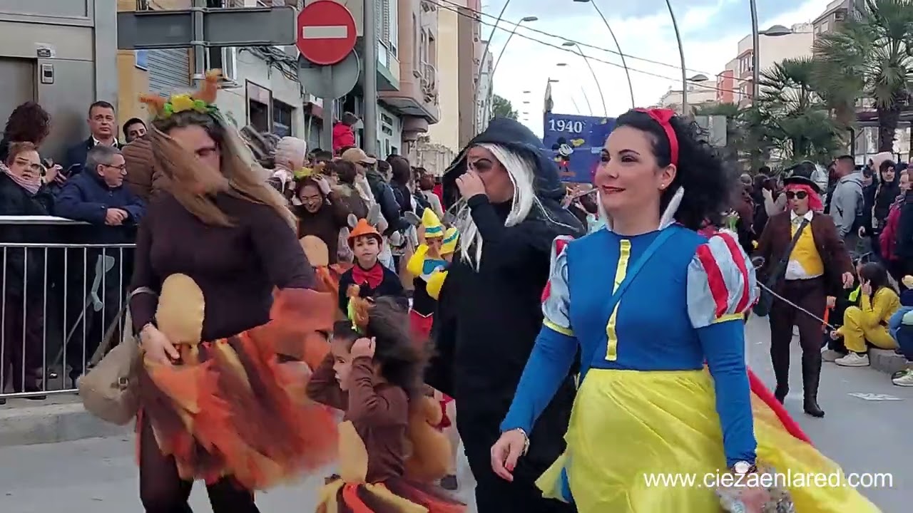 Desfile comparsas de carnaval Cieza 2024