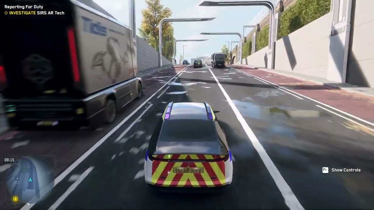 Status 1 MET Police Patrol