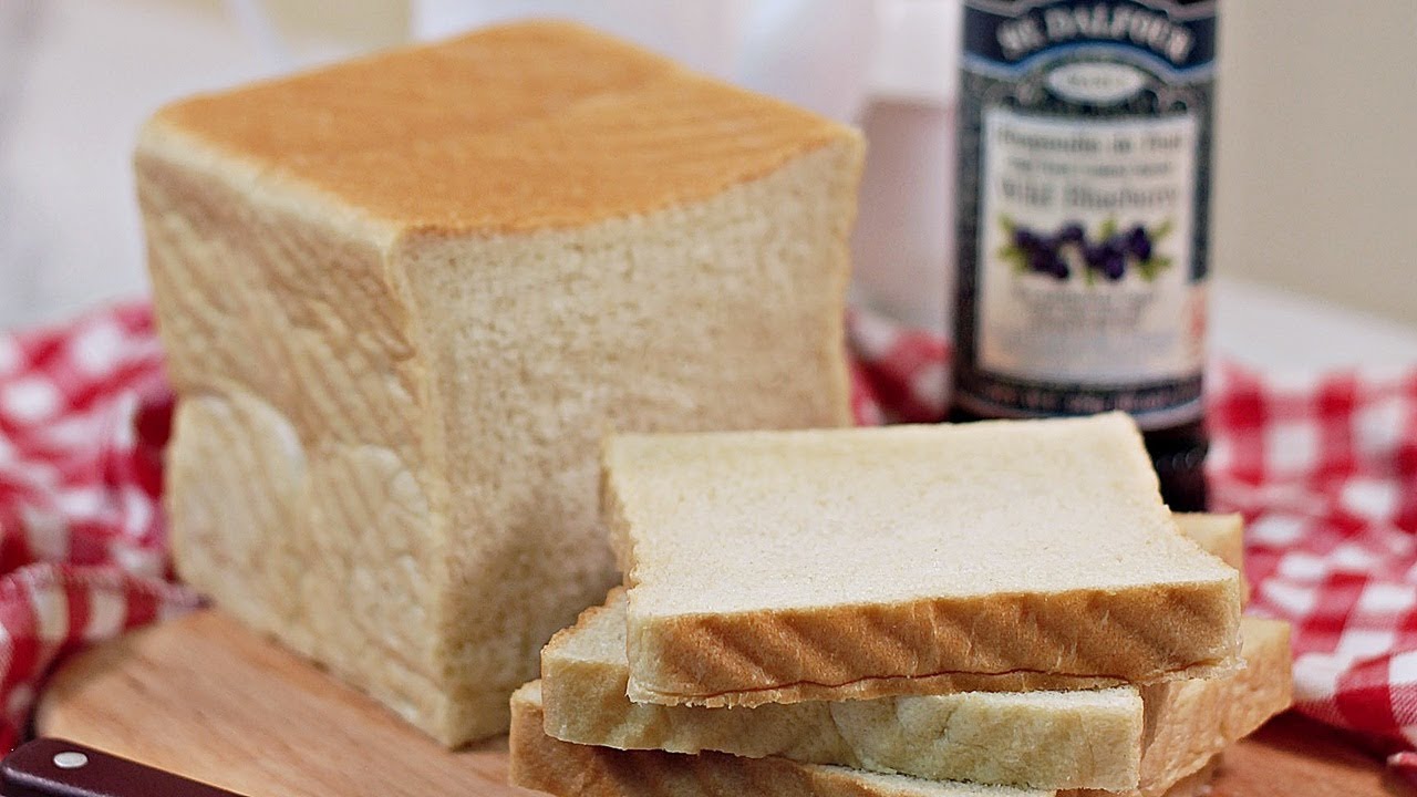 White Bread (Eggless & Dairy-free) 无奶无蛋素食白吐司/面包 - Recipe By ZaTaYaYummy