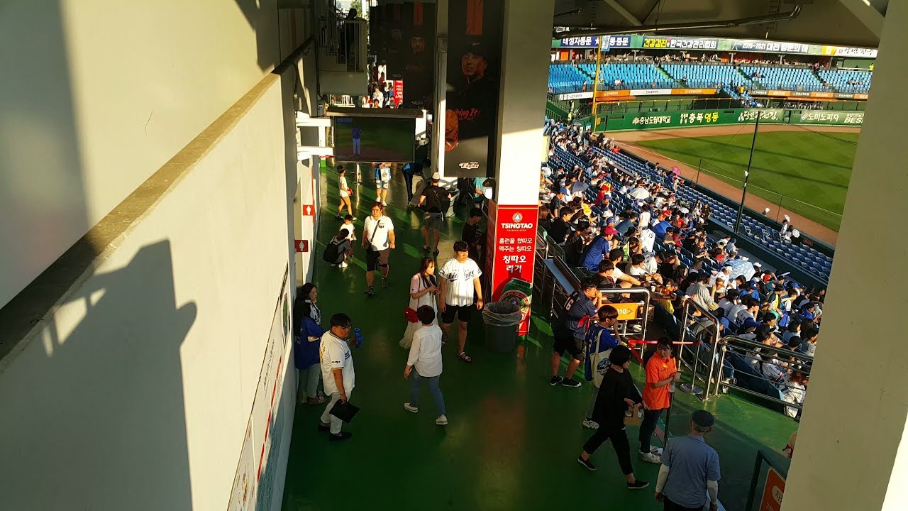 Just a bit of Daejeon vs Daegu baseball game at Daejeon 20190623 184142