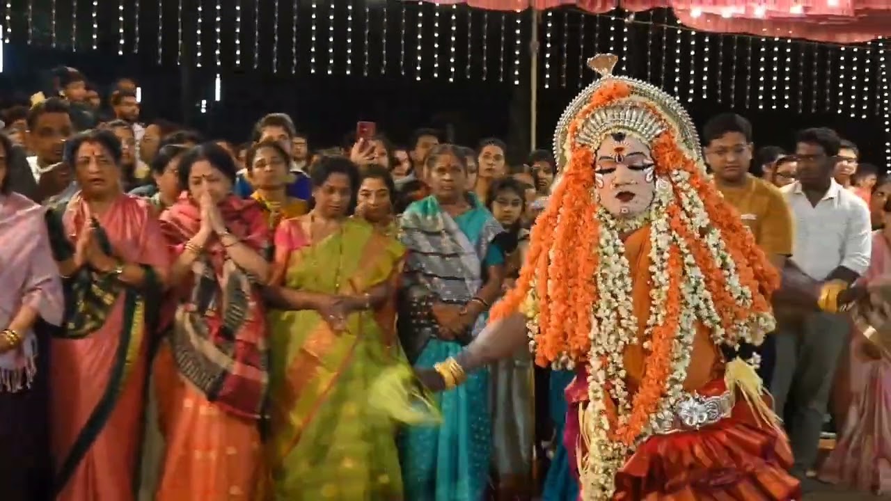 ನಲ್ಲೂರು ಬಿಡಂಗಬೆಟ್ಟು ಮನೆಯ, ವರ್ತೆ ಪಂಜುರ್ಲಿ, ಗುಳಿಗ, ದೈವಗಳ ಗಗ್ಗರ ಸೇವೆಯ ವಿಡಿಯೋ ತುಣುಕು