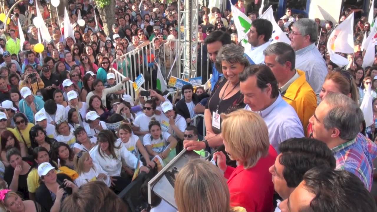 Evelyn Matthei, Virginia Reginato y Osvaldo Urrutia  Evento de campaña en Viña del Mar.