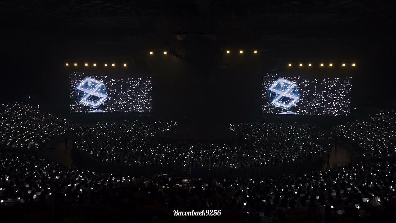 [4K] 240316 백현 Baekhyun Lonsdaleite in Seoul day1Exo-L singing Beautiful 엑소엘 때창 두근거려