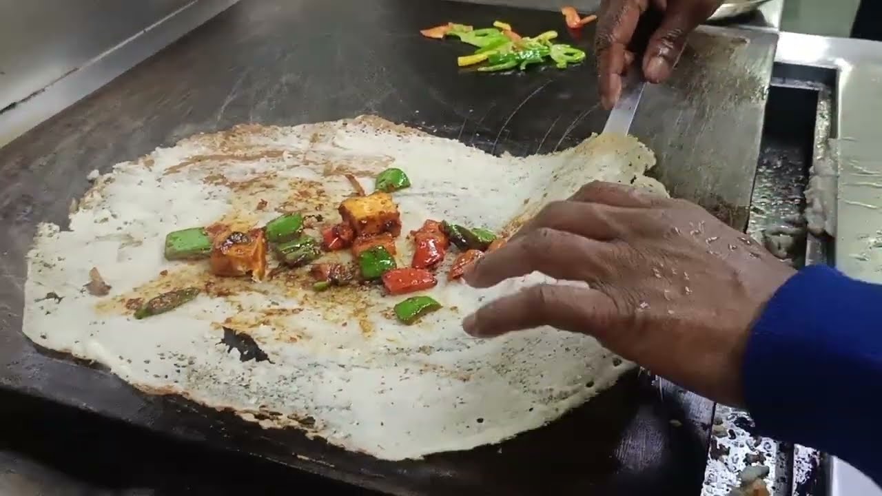 Chilli paneer dosa