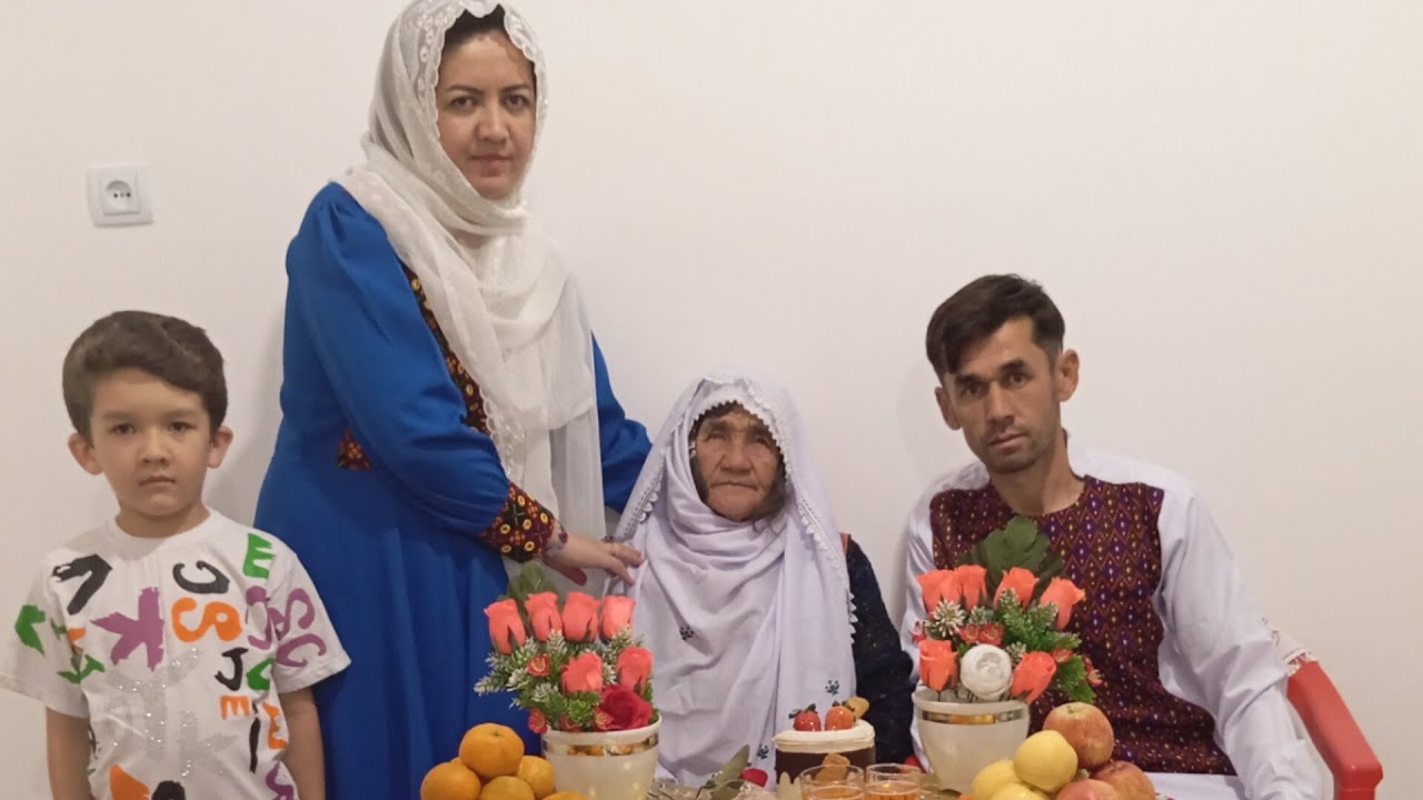 اولین تجلیل از روز مادر