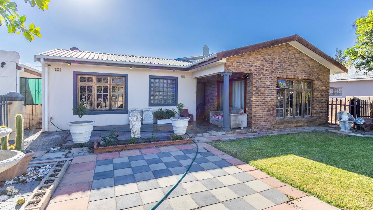 🏡 Spacious 4 Bedroom Family Home with Flatlet | Quiet Street | Paarl