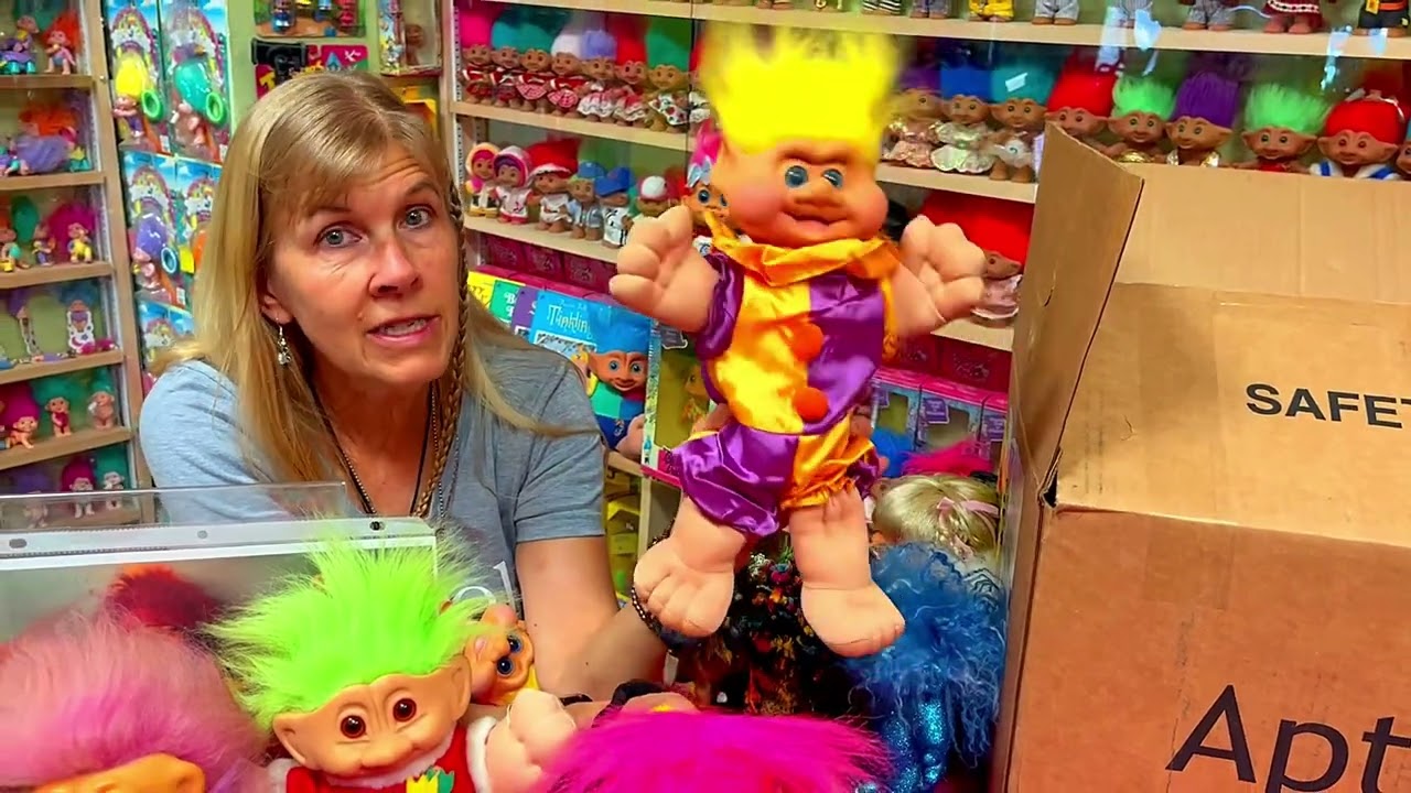 The Troll Hole Museum-Troll Mail Unboxing Episode 132