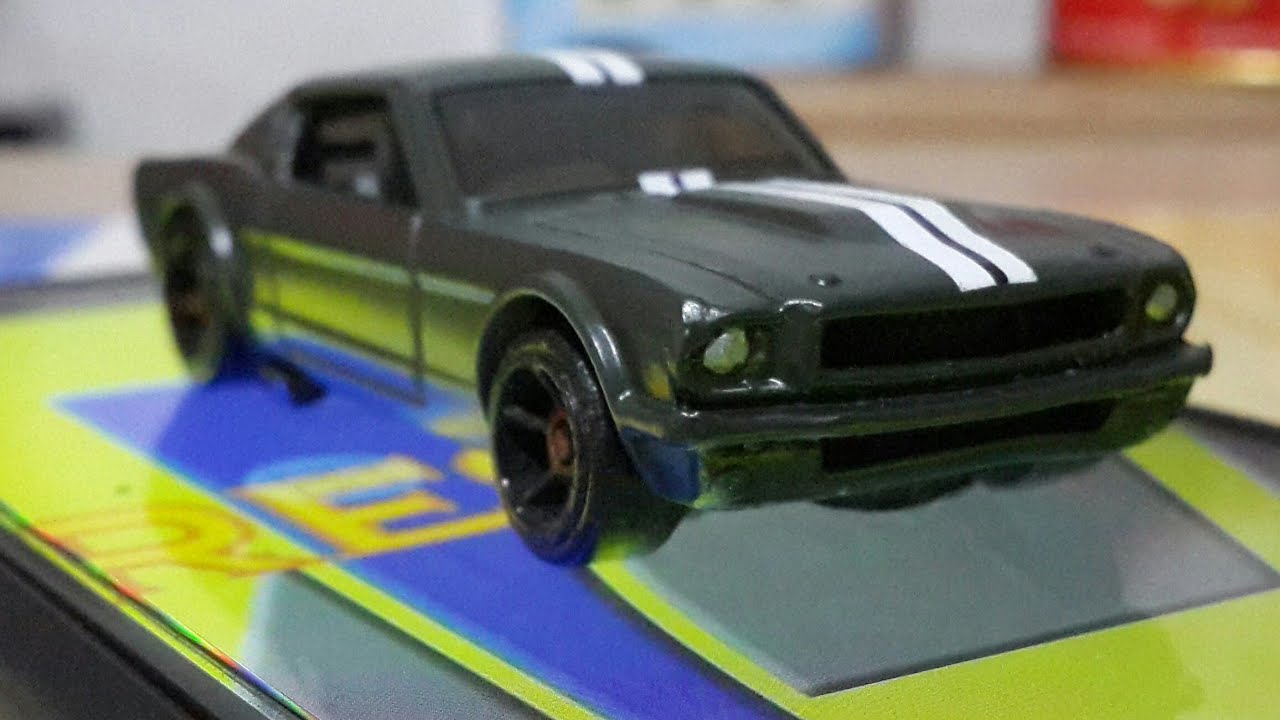 How to apply water-slide stripe decal on Hotwheels or Matchbox or another 1/64 diecast