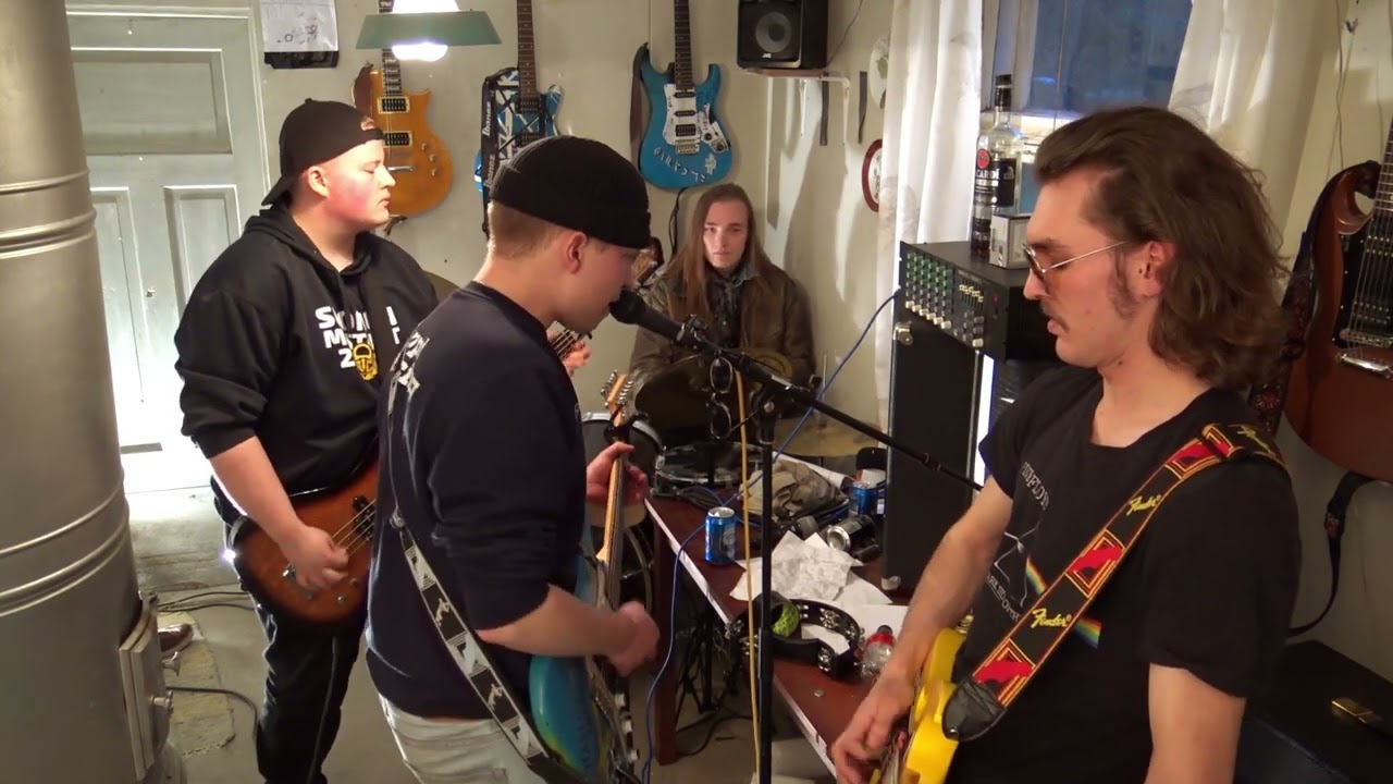 Flowerpotss - Hell On Wheels (video)