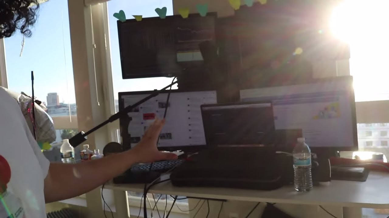 My CHEAP But Professional Trading Setup &ndash; Why Gigabit Internet Is Important For Trading