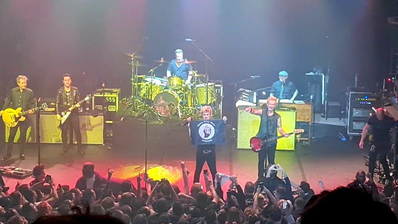 Green Day - Father of All..., live, concert, Bataclan, Paris, France, 4th November 2023