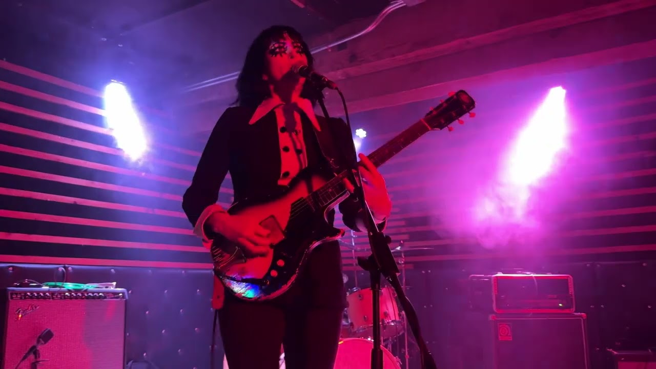 The Jackets - Live at Freakout 24