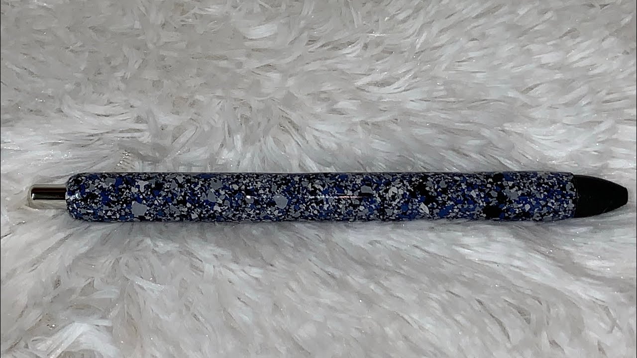 Let’s epoxy a “Man glitter” (aka paint chip) Ink Joy pen!